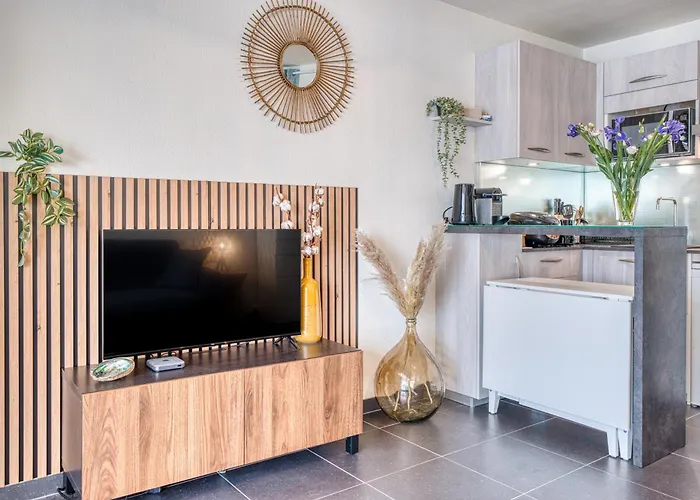 Premium Ocean View Studio, Balcony & Pool Διαμέρισμα